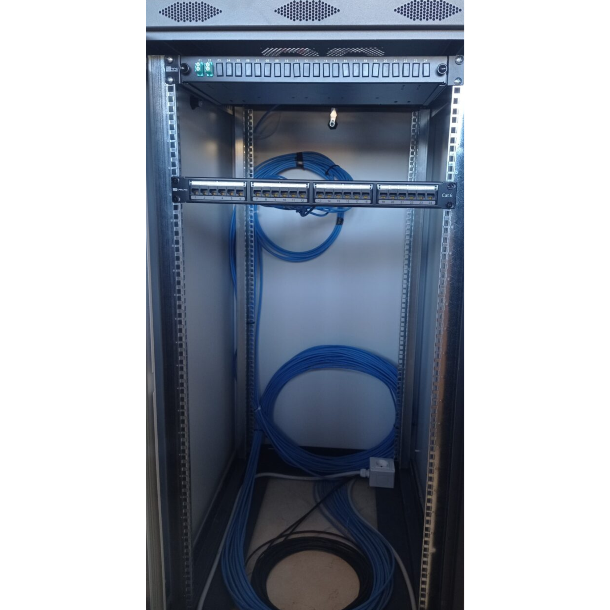 Installazione Fibra Ottica a Vicenza Soluzioni OM3 per una Connessione Super Veloce
